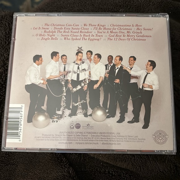 CHRISTMAS CHEERS BY STRAIGHT NO CHASER - Picture 2 of 5